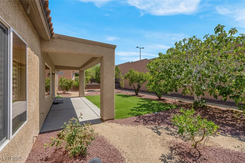 2144 Mountain City, Henderson, NV 89052