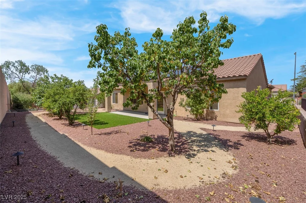 2144 Mountain City, Henderson, NV 89052