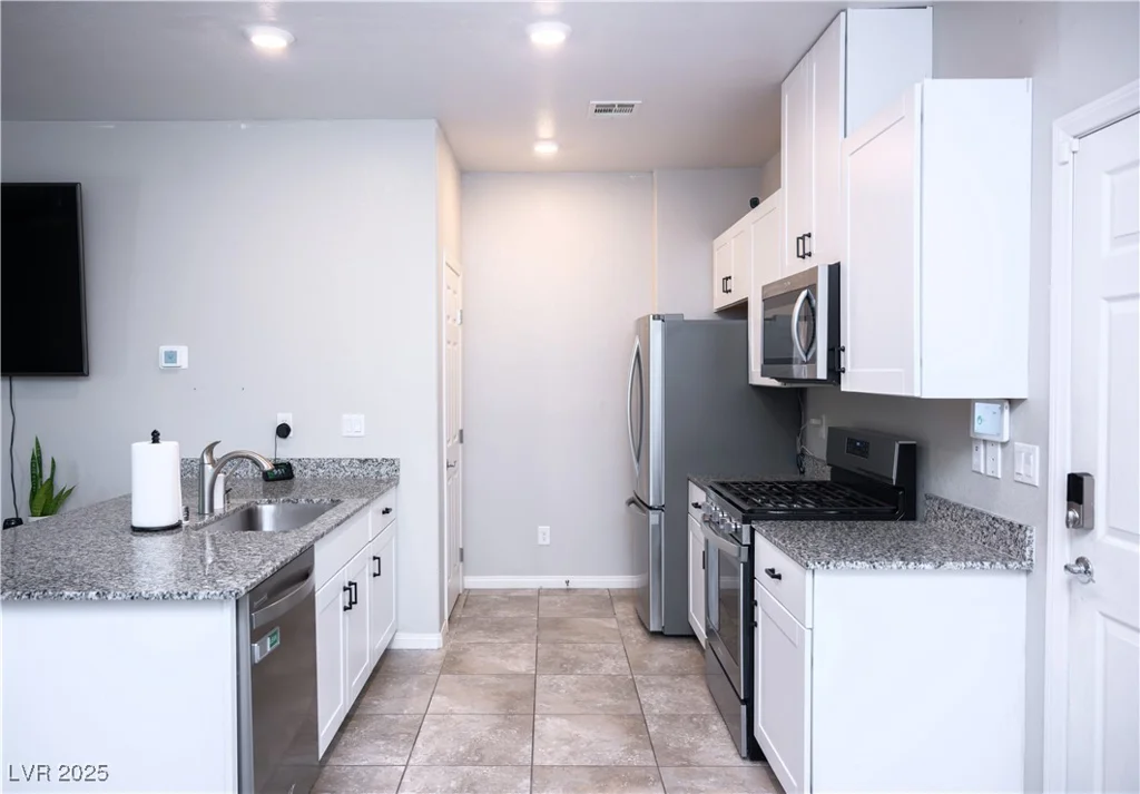 7411 Sunray Point, North Las Vegas, NV 89084