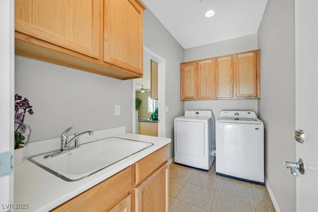 2292 Saxtons River, Henderson, NV 89044