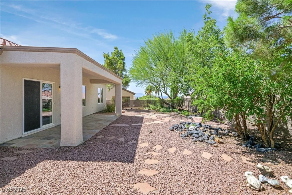 2292 Saxtons River, Henderson, NV 89044
