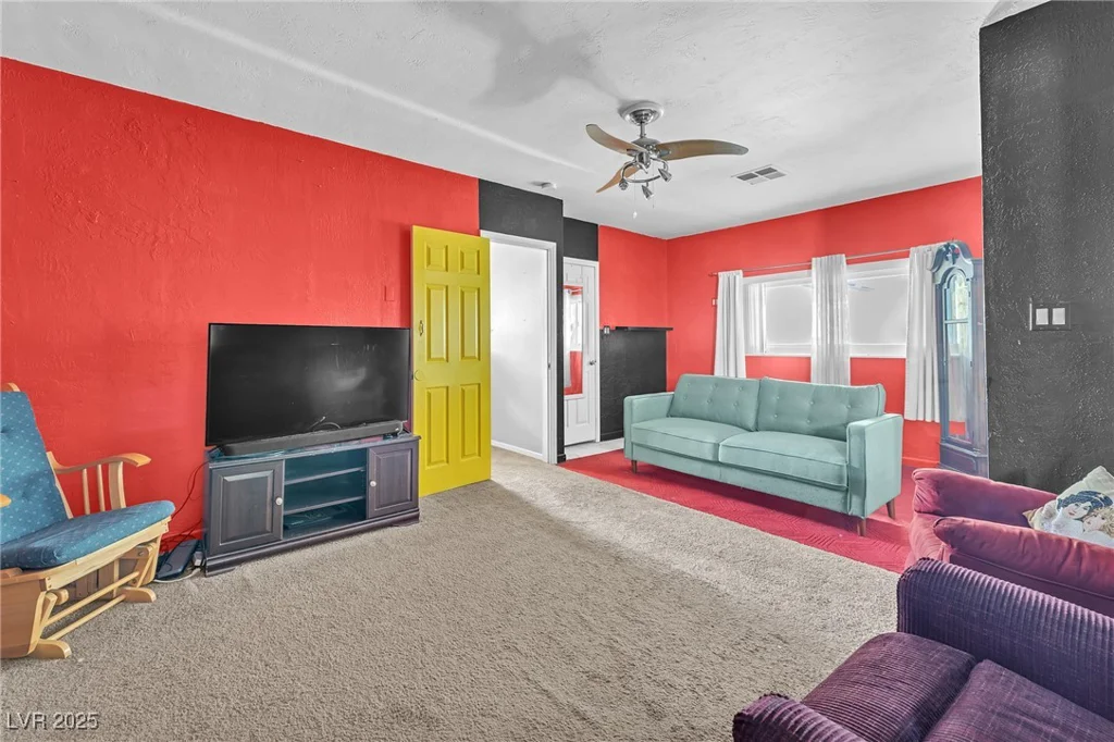 6313 Cromwell, Las Vegas, NV 89107