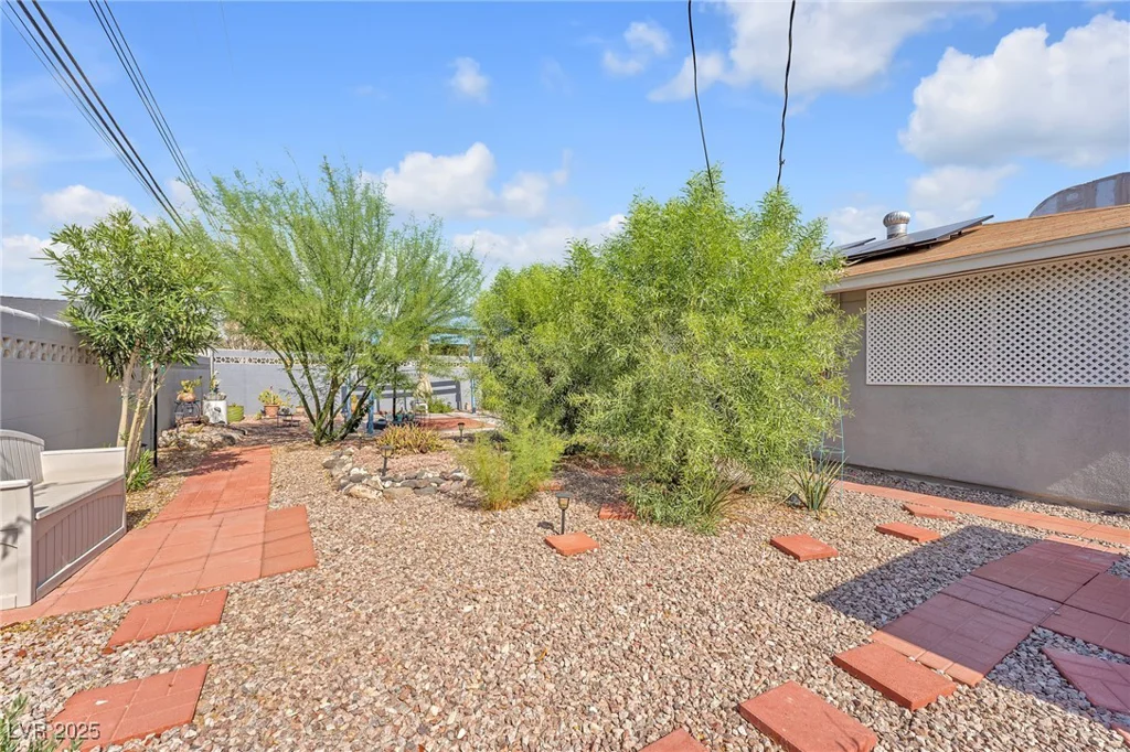 6313 Cromwell, Las Vegas, NV 89107