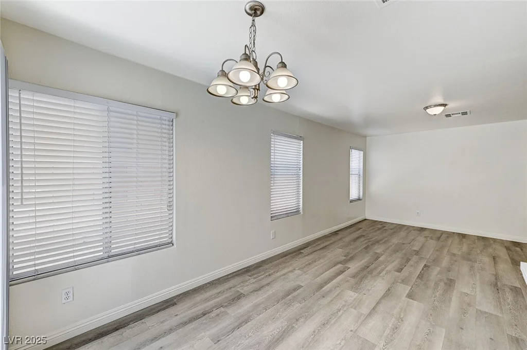 7521 Reindeer, Las Vegas, NV 89147