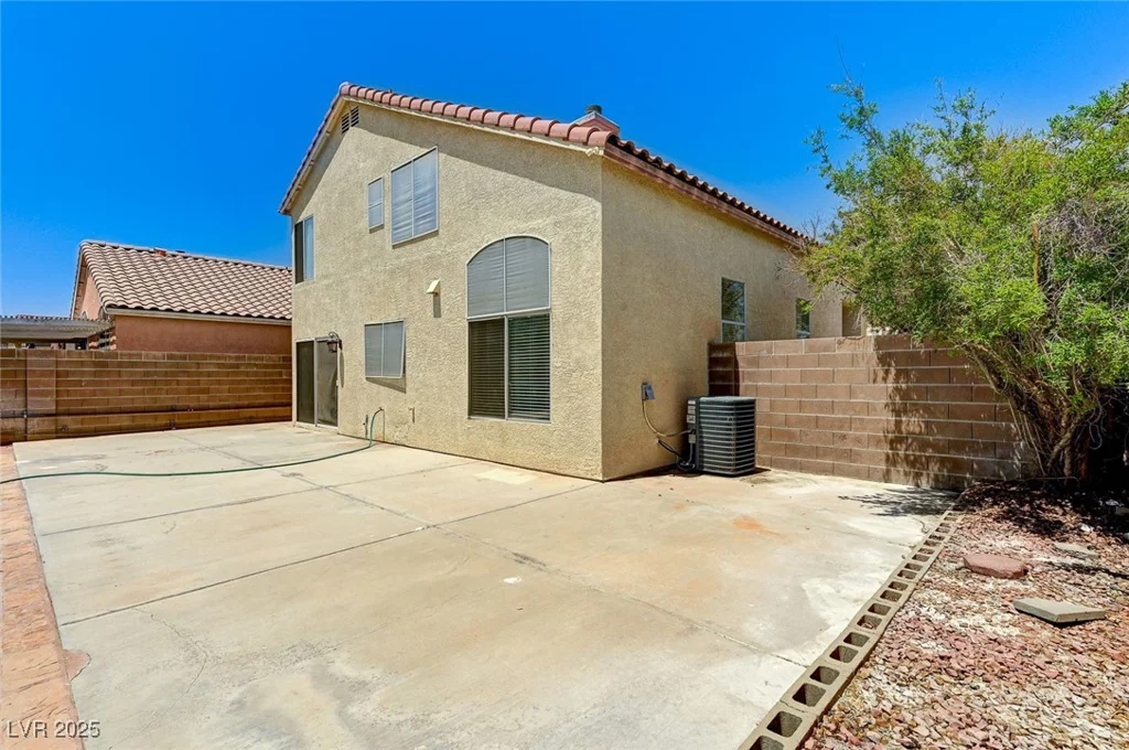7521 Reindeer, Las Vegas, NV 89147