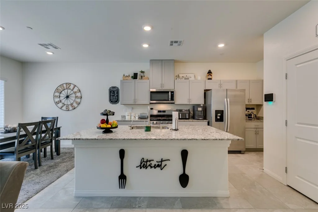 10939 Cheshire Woods, Las Vegas, NV 89166