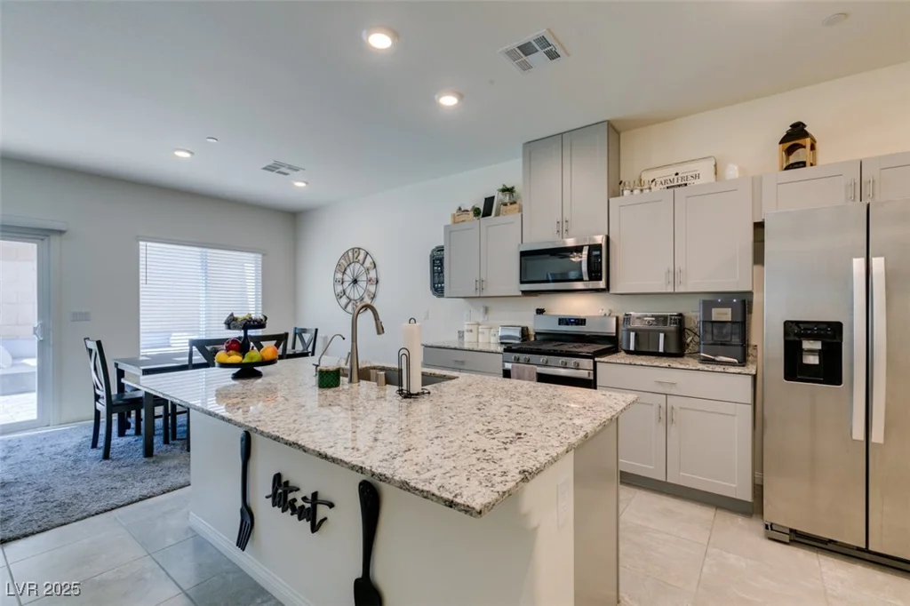 10939 Cheshire Woods, Las Vegas, NV 89166