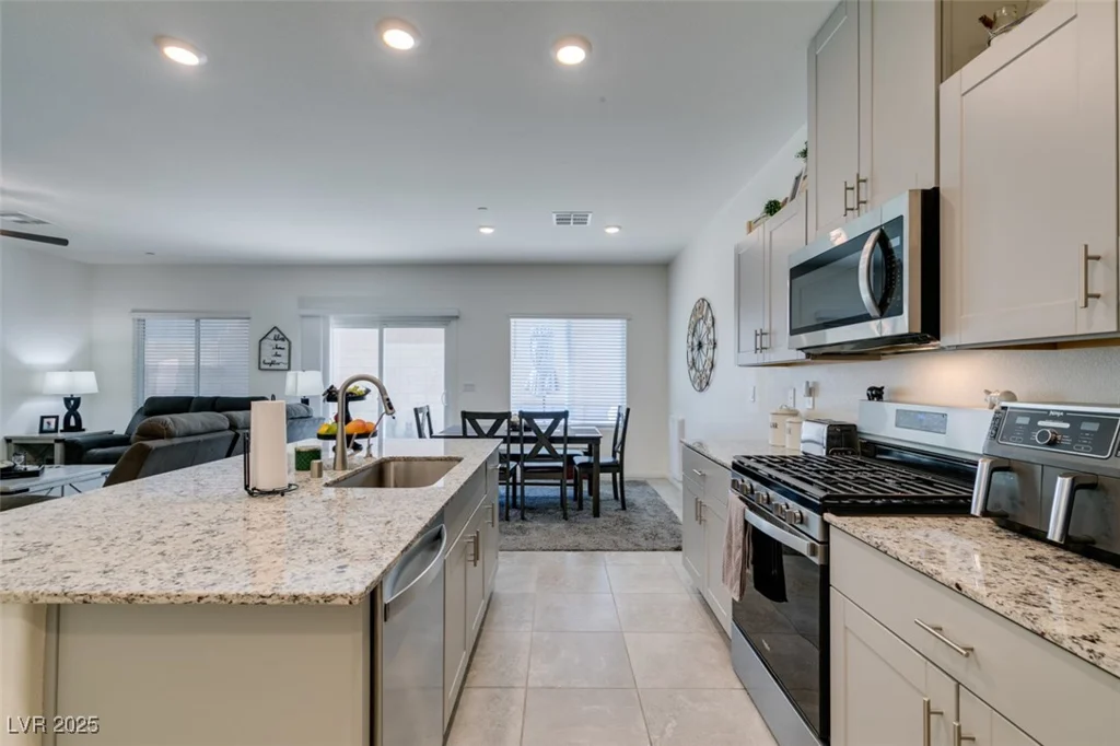 10939 Cheshire Woods, Las Vegas, NV 89166