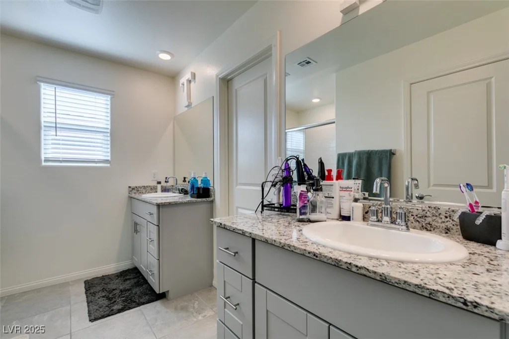 10939 Cheshire Woods, Las Vegas, NV 89166