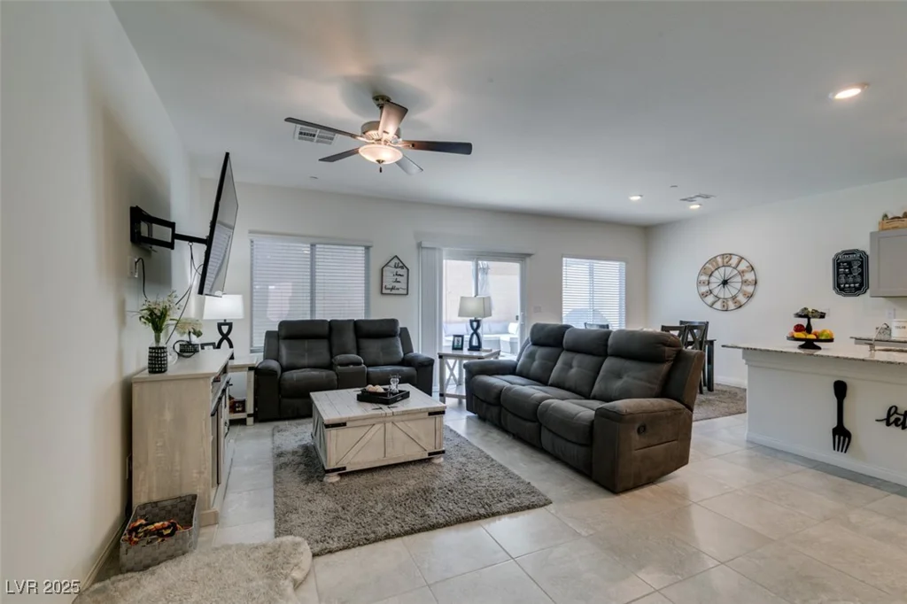 10939 Cheshire Woods, Las Vegas, NV 89166