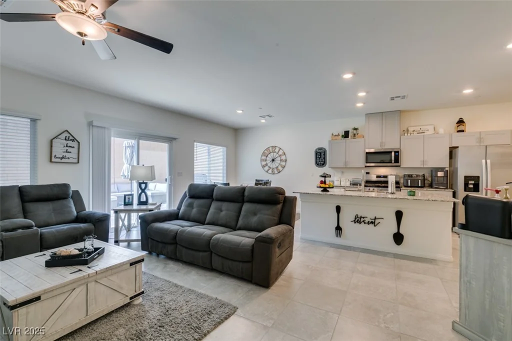 10939 Cheshire Woods, Las Vegas, NV 89166