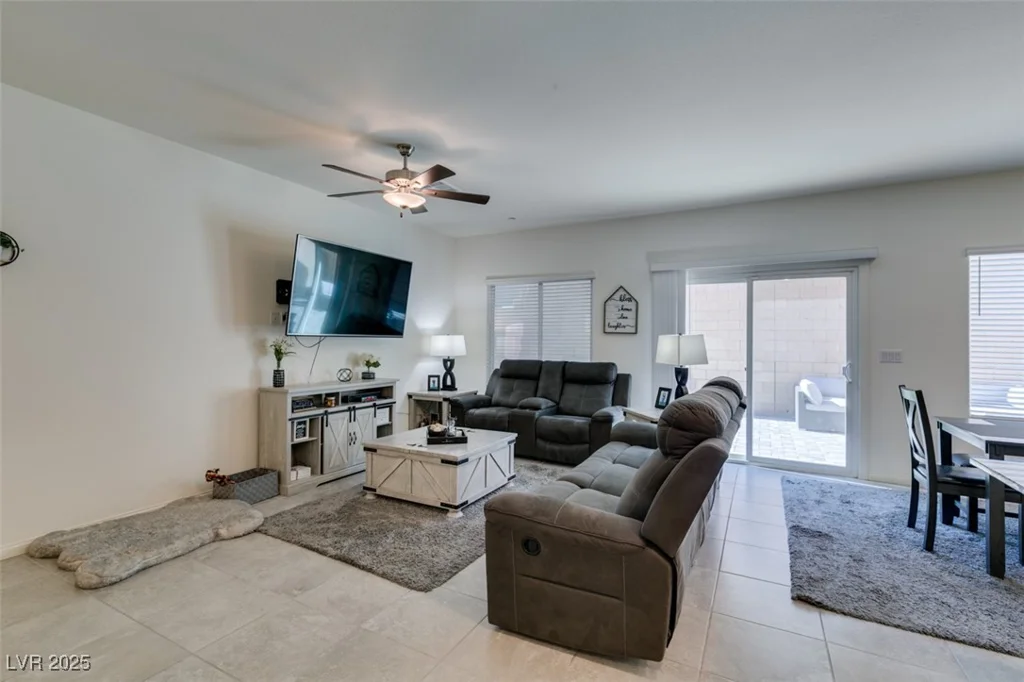 10939 Cheshire Woods, Las Vegas, NV 89166