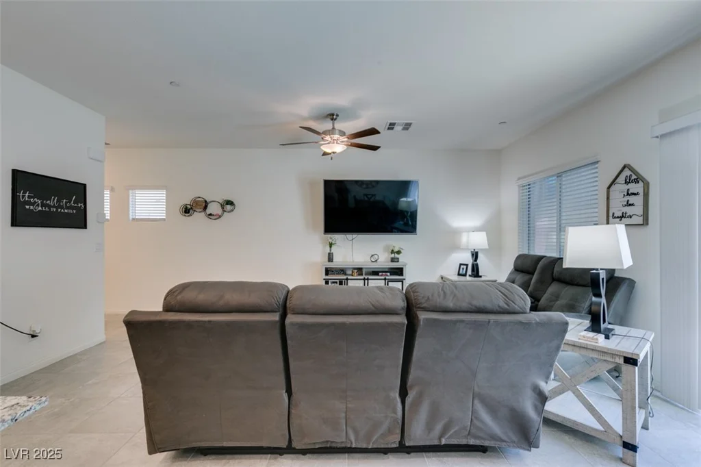 10939 Cheshire Woods, Las Vegas, NV 89166