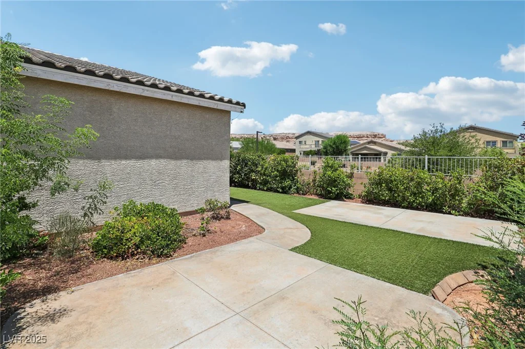 740 Flowing Meadow, Henderson, NV 89014