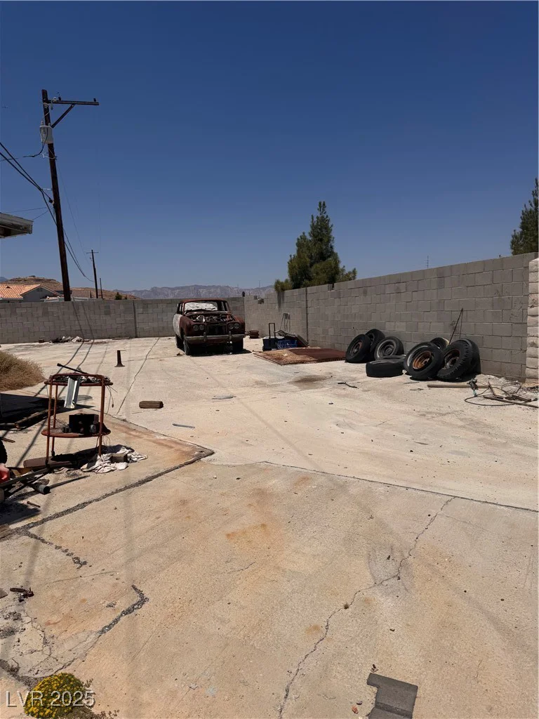 7052 Meranto, Las Vegas, NV 89178