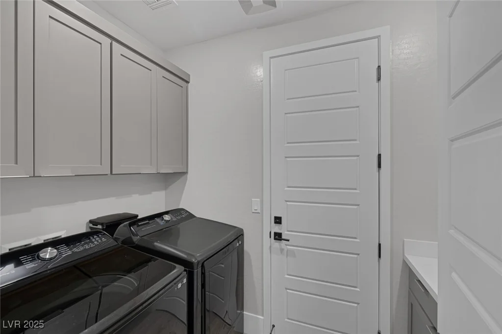 9617 Sard, Las Vegas, NV 89143