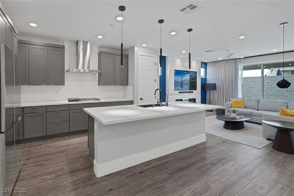 9617 Sard, Las Vegas, NV 89143