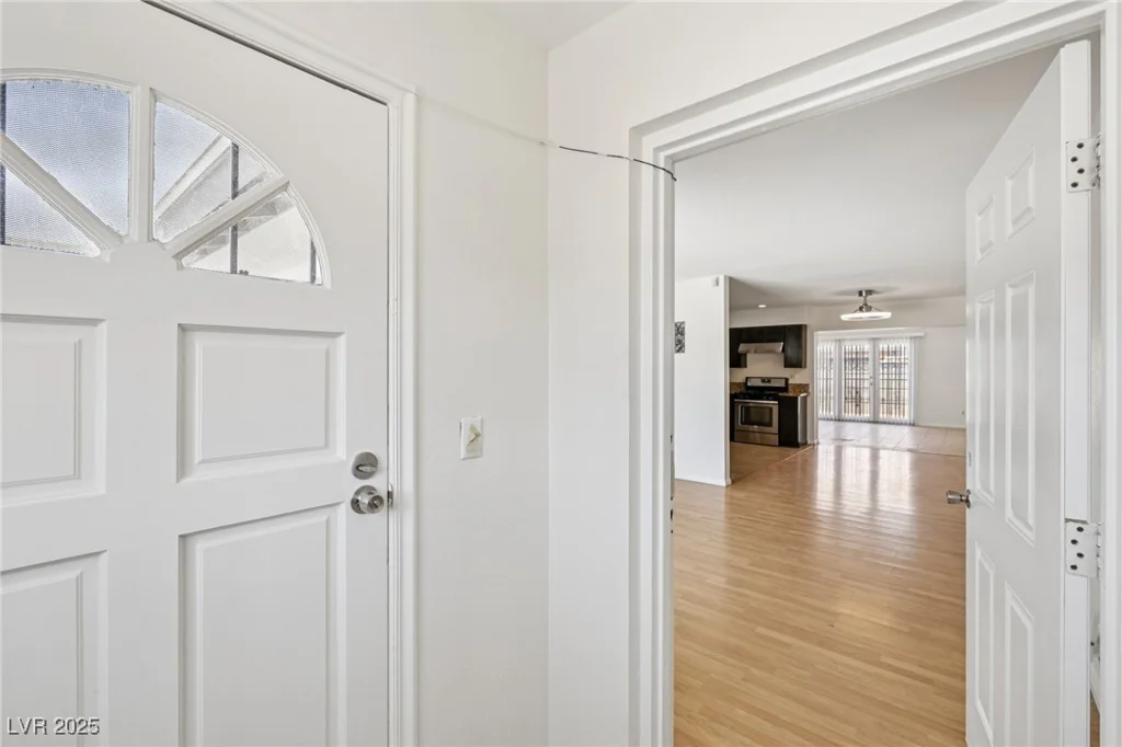 882 Westminster, Las Vegas, NV 89119