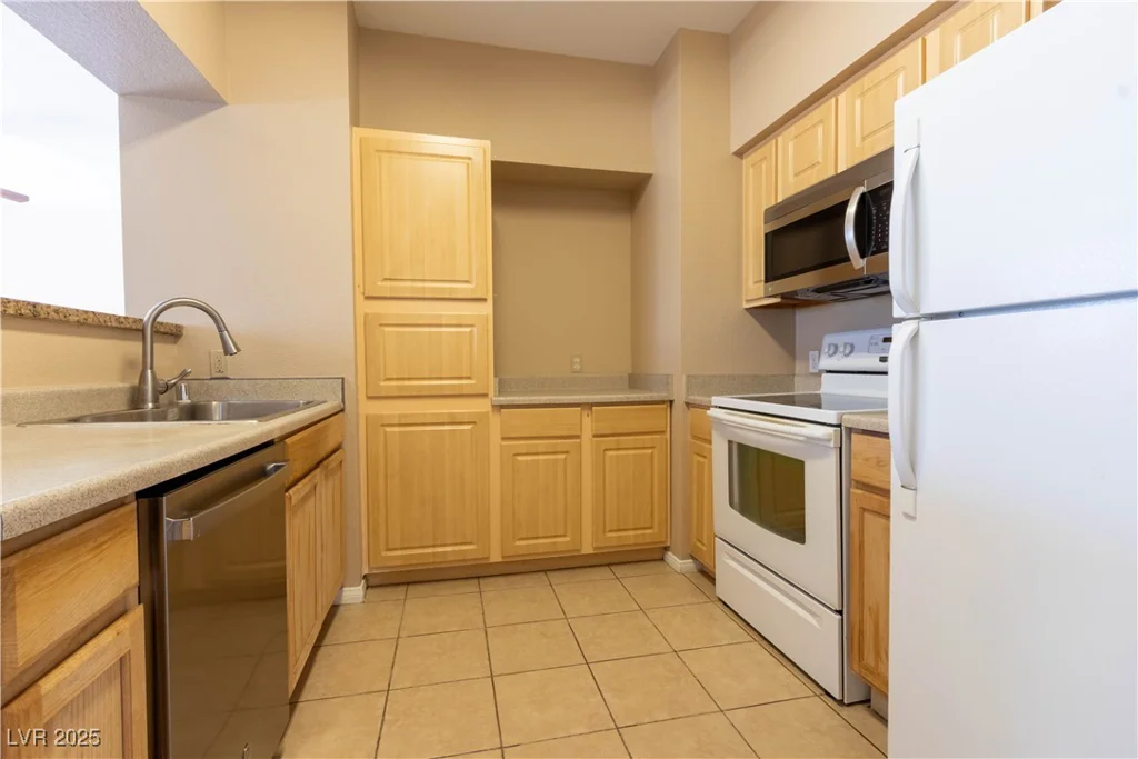 6955 Durango, Las Vegas, NV 89149