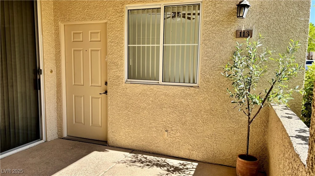 7163 Durango, Las Vegas, NV 89113