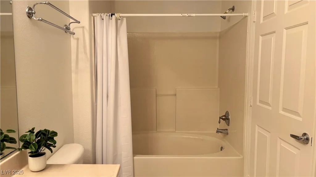 7163 Durango, Las Vegas, NV 89113