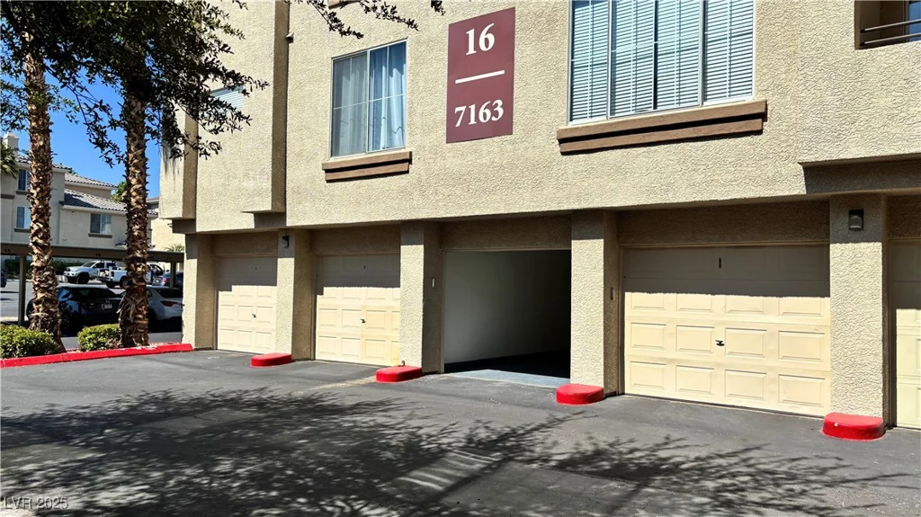 7163 Durango, Las Vegas, NV 89113