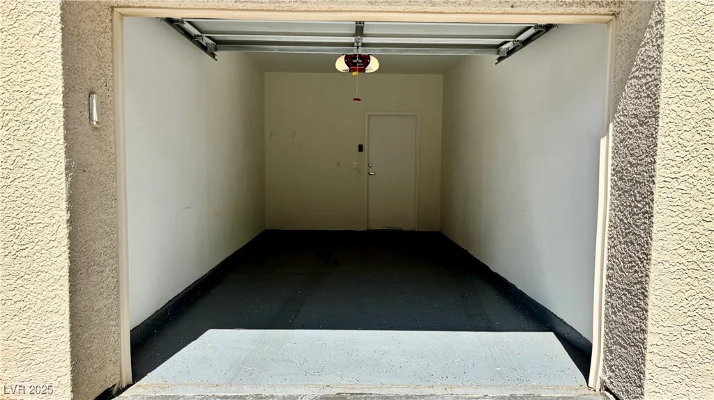 7163 Durango, Las Vegas, NV 89113