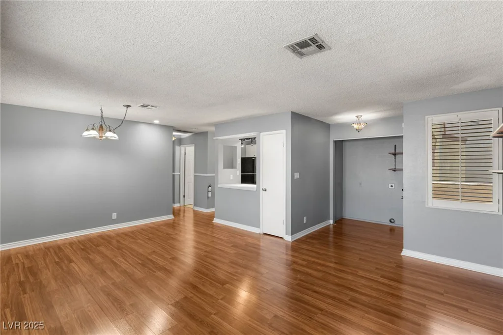 5043 Spencer, Las Vegas, NV 89119