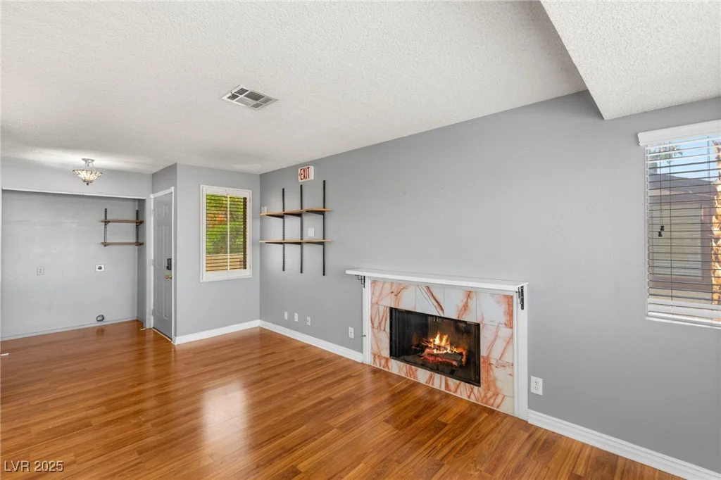 5043 Spencer, Las Vegas, NV 89119