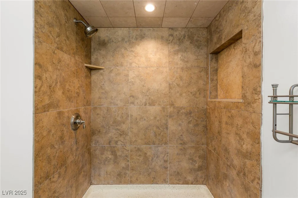 5043 Spencer, Las Vegas, NV 89119