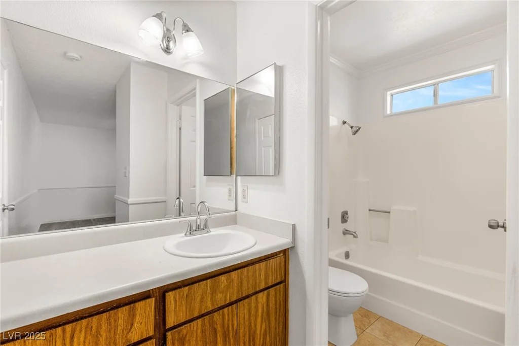 5043 Spencer, Las Vegas, NV 89119