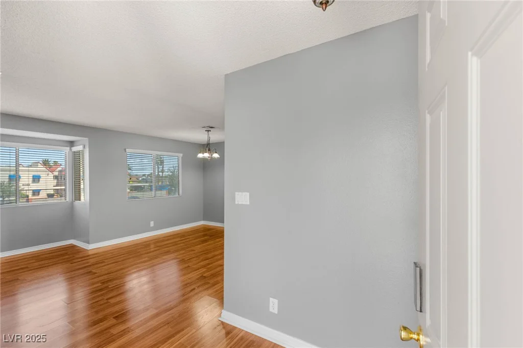 5043 Spencer, Las Vegas, NV 89119