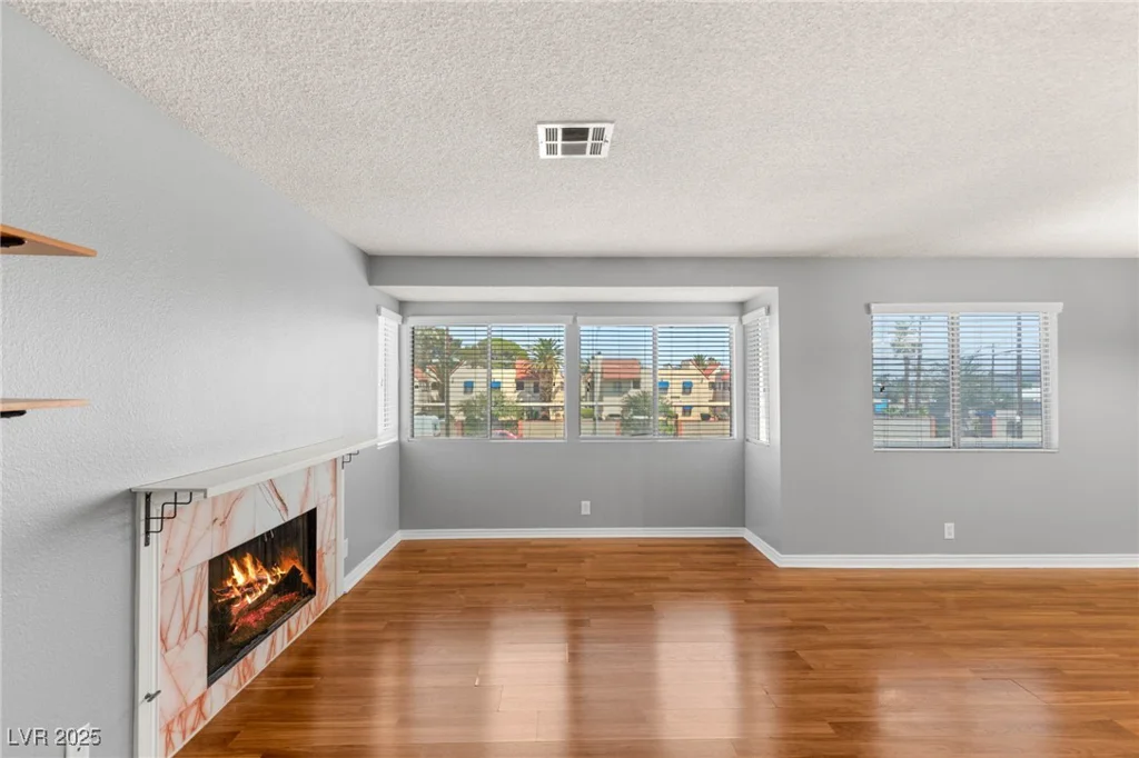 5043 Spencer, Las Vegas, NV 89119