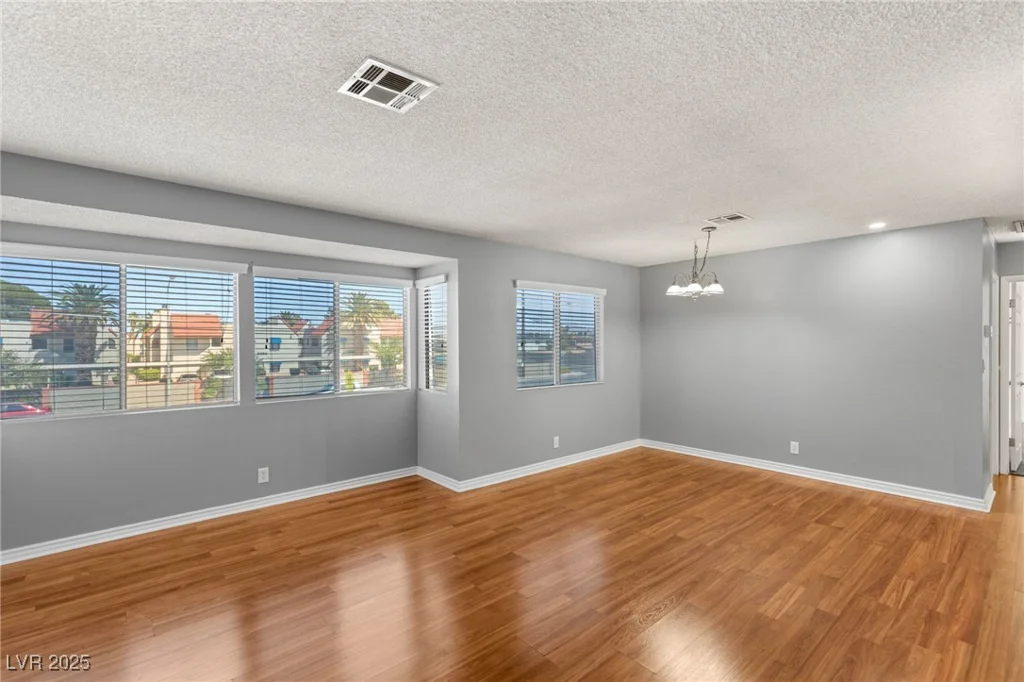 5043 Spencer, Las Vegas, NV 89119