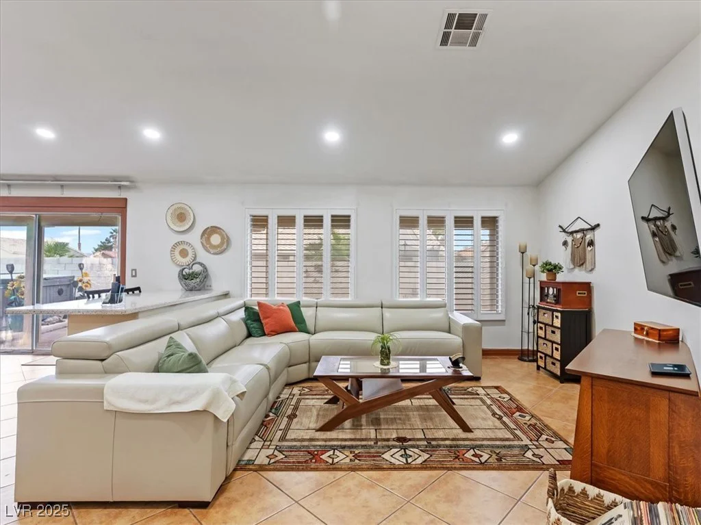 4591 Carmar, Las Vegas, NV 89122