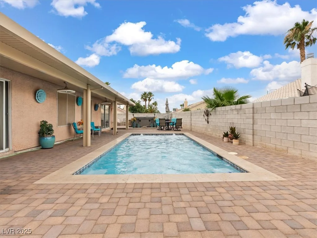 4591 Carmar, Las Vegas, NV 89122