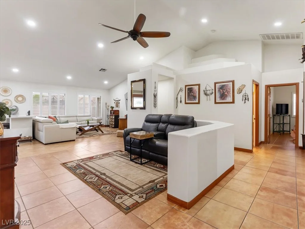 4591 Carmar, Las Vegas, NV 89122