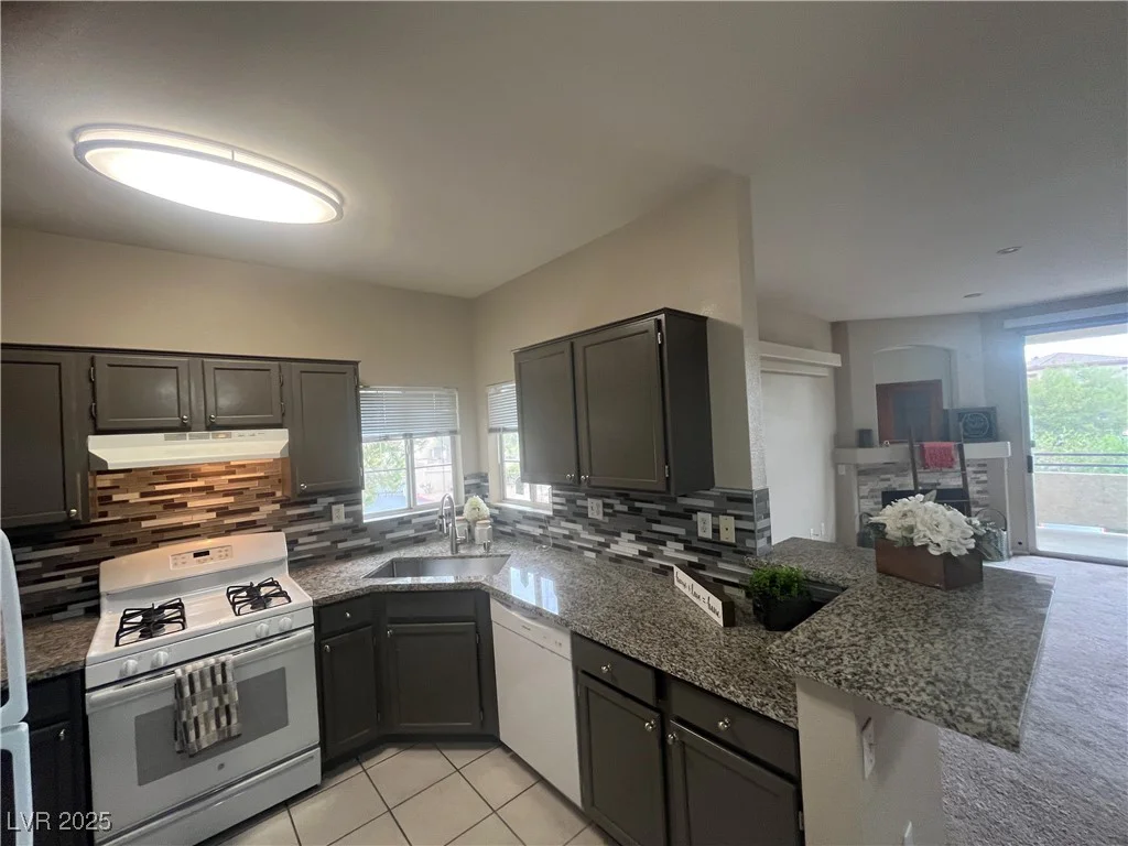 1830 Buffalo, Las Vegas, NV 89128