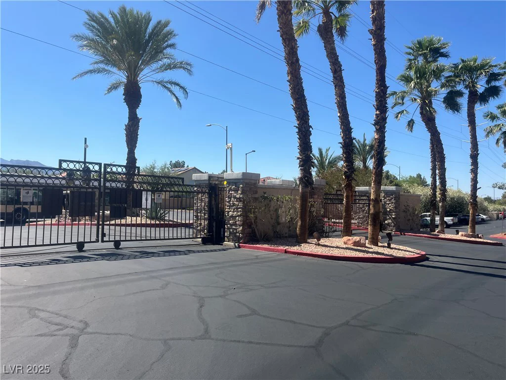 1830 Buffalo, Las Vegas, NV 89128