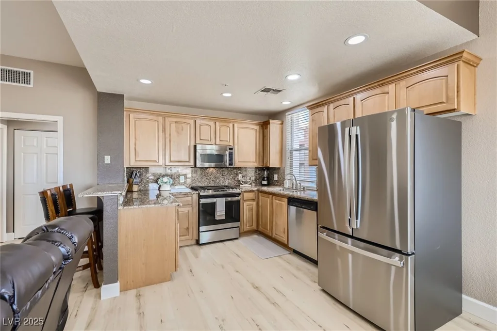 63 Agate, Las Vegas, NV 89123
