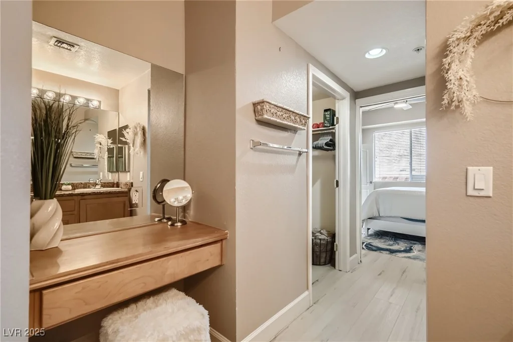 63 Agate, Las Vegas, NV 89123