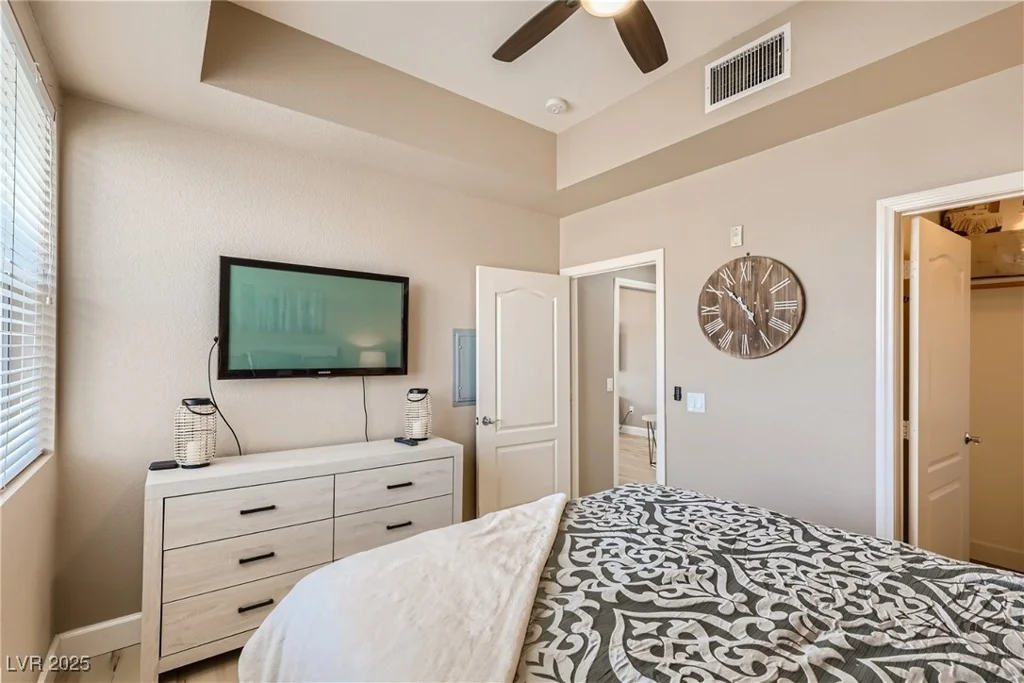 63 Agate, Las Vegas, NV 89123