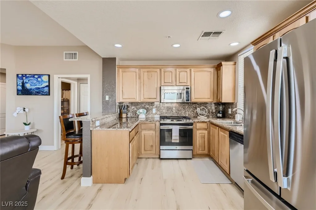 63 Agate, Las Vegas, NV 89123