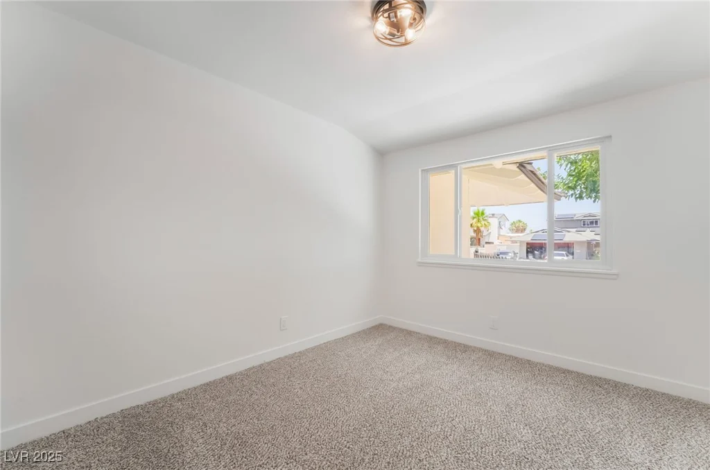 3463 Haverford, Las Vegas, NV 89121