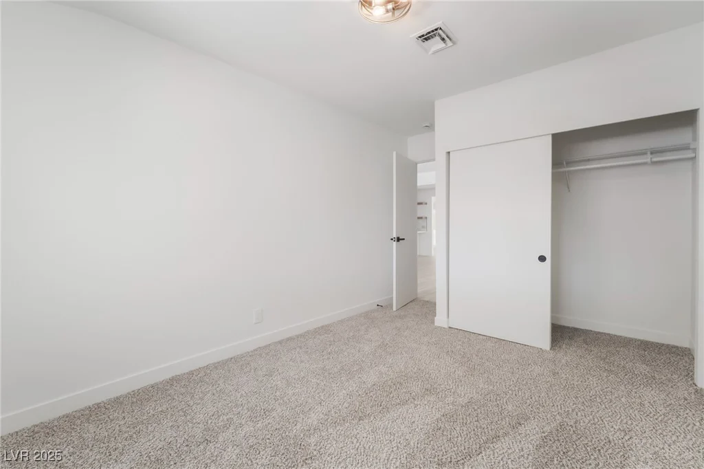 3463 Haverford, Las Vegas, NV 89121