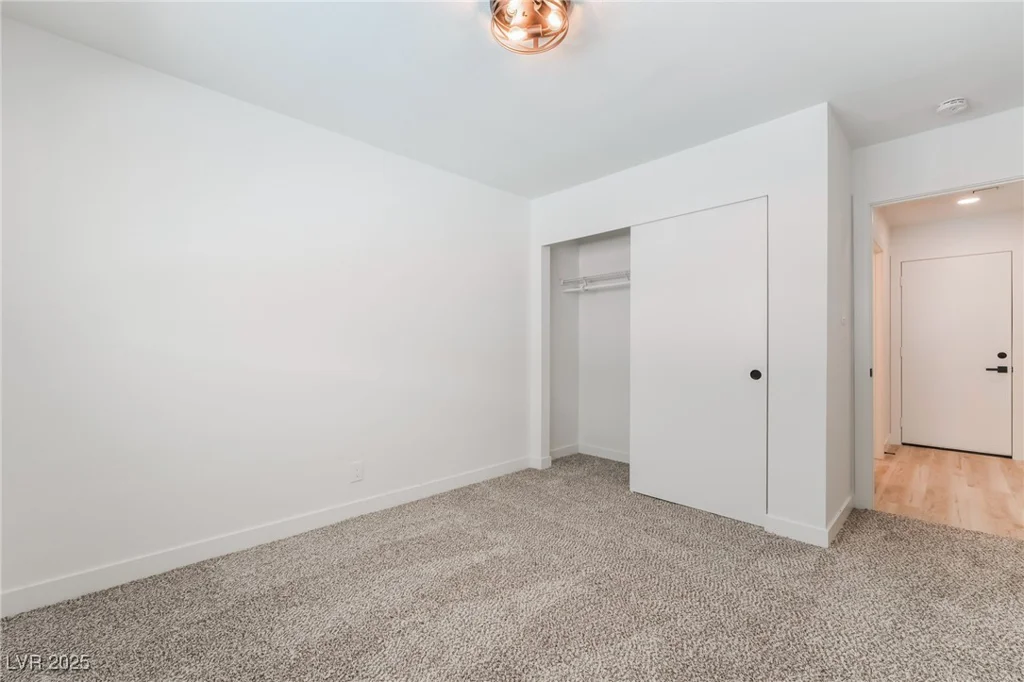 3463 Haverford, Las Vegas, NV 89121