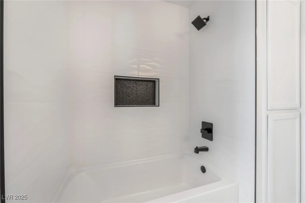 3463 Haverford, Las Vegas, NV 89121