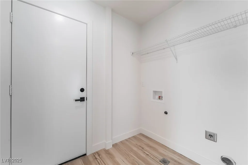 3463 Haverford, Las Vegas, NV 89121