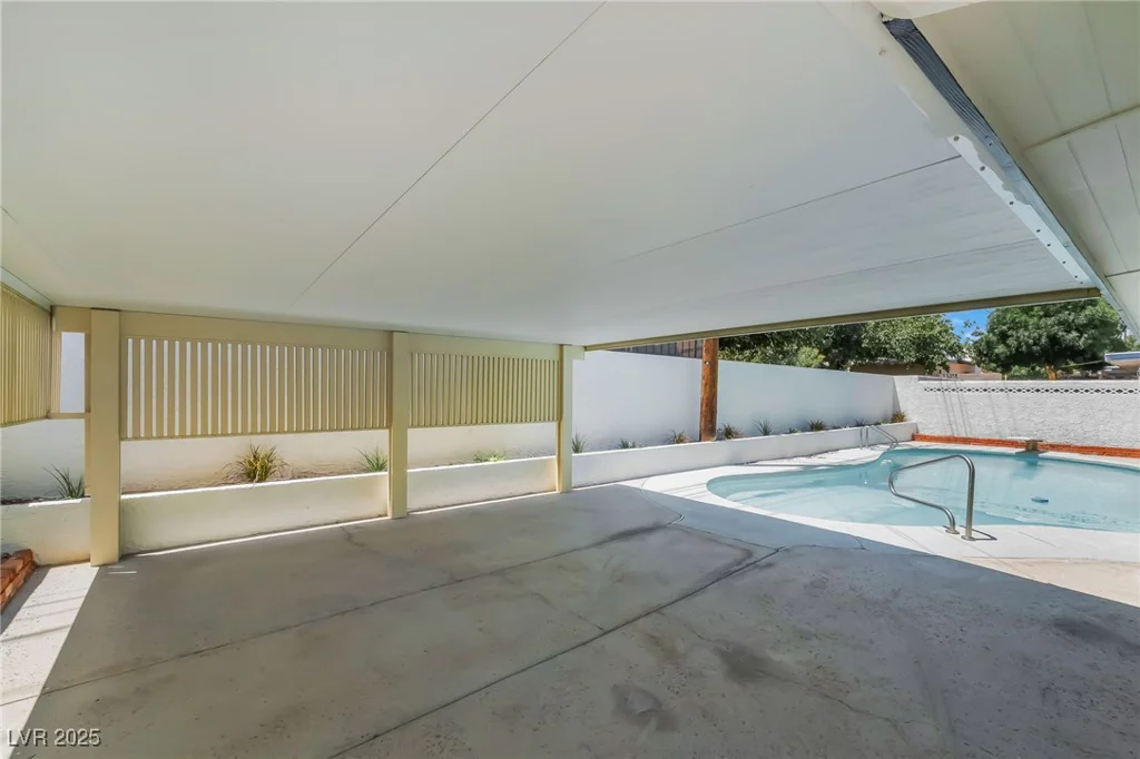 3463 Haverford, Las Vegas, NV 89121