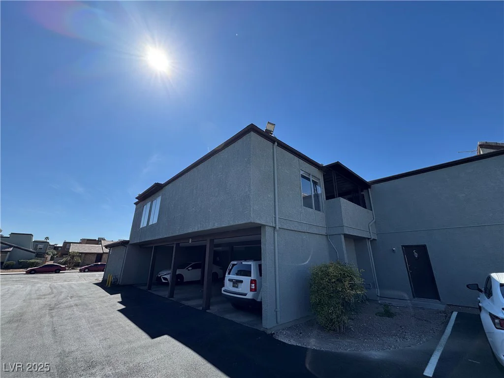 1460 Hialeah, Las Vegas, NV 89119